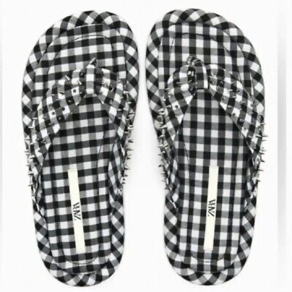 Zara Studded Quilted Sandals Gingham - Picture 4 of 8